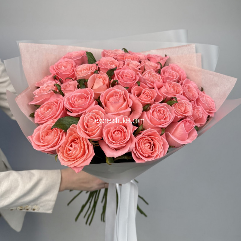 Букет из 35 роз Карина